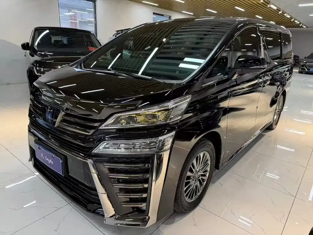 Toyota Vellfire — фото 7