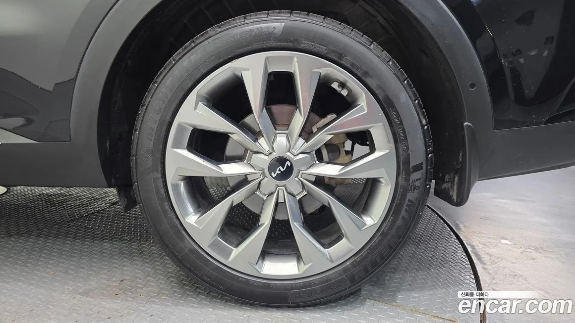 Kia Sorento — фото 6