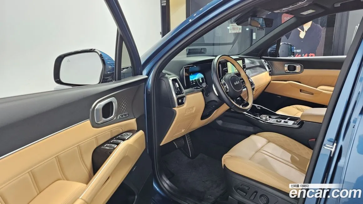 Kia Sorento — фото 7