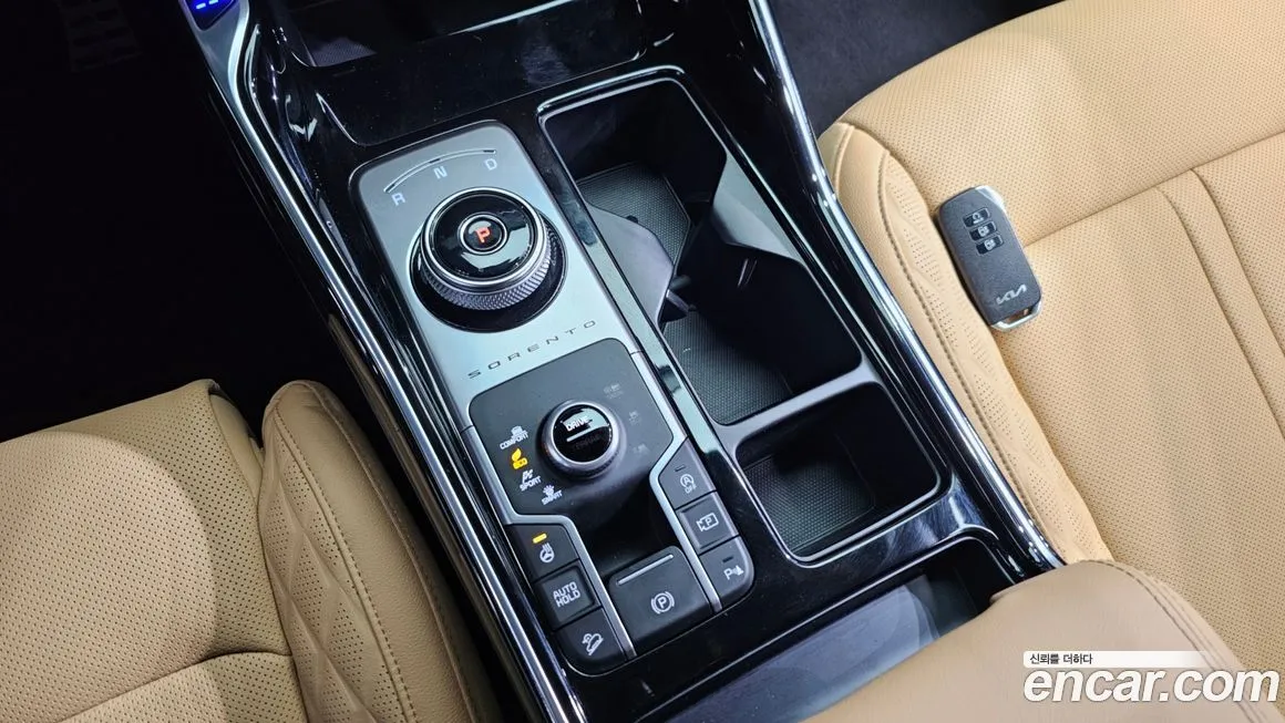 Kia Sorento — фото 8