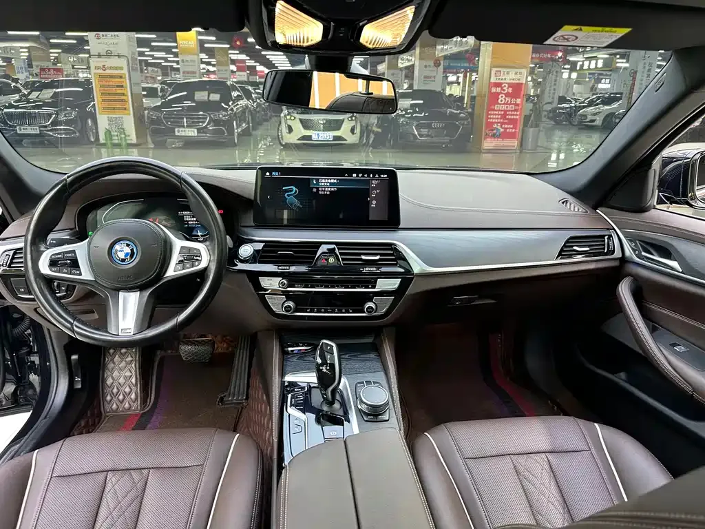 BMW 5 Series New Energy — фото 7