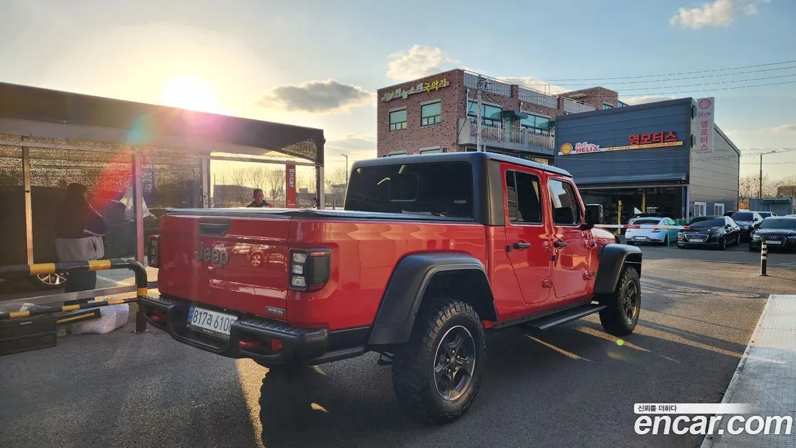 Jeep Gladiator — фото 9