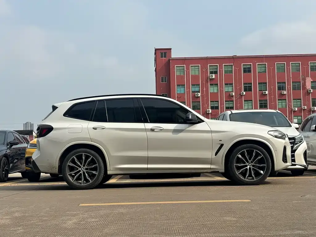 BMW X3 — фото 2