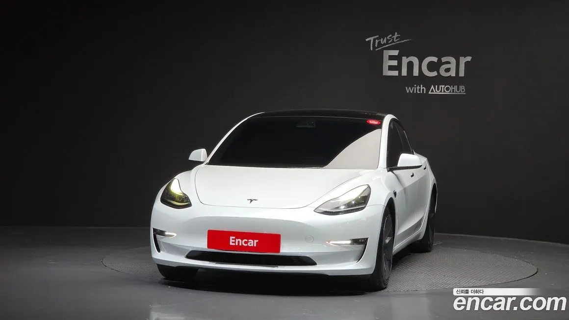 Tesla Model 3 — фото 6