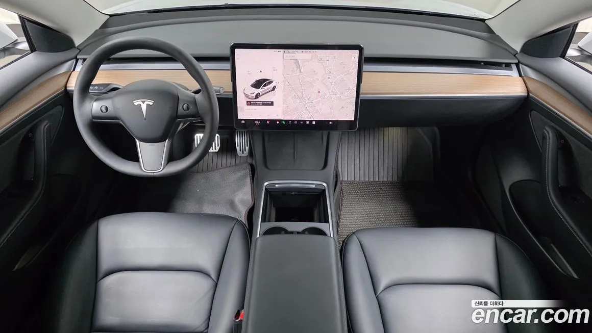 Tesla Model 3 — фото 10