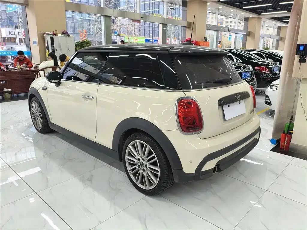 MINI Cooper (3-door) — фото 10