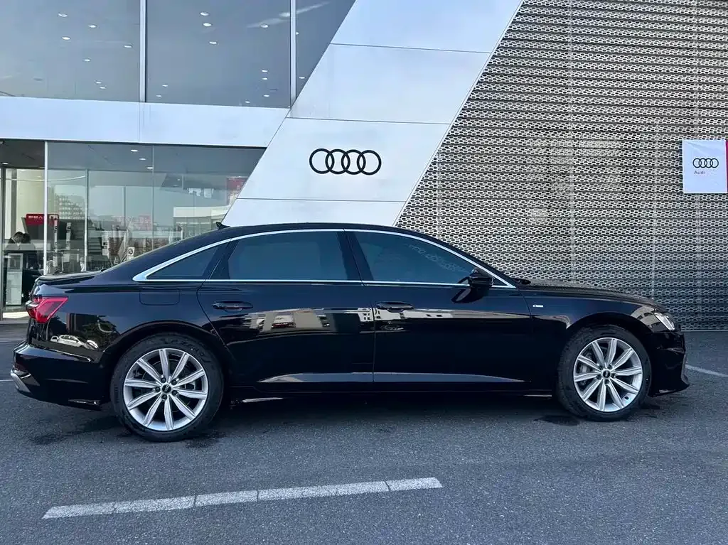 Audi A6L — фото 3