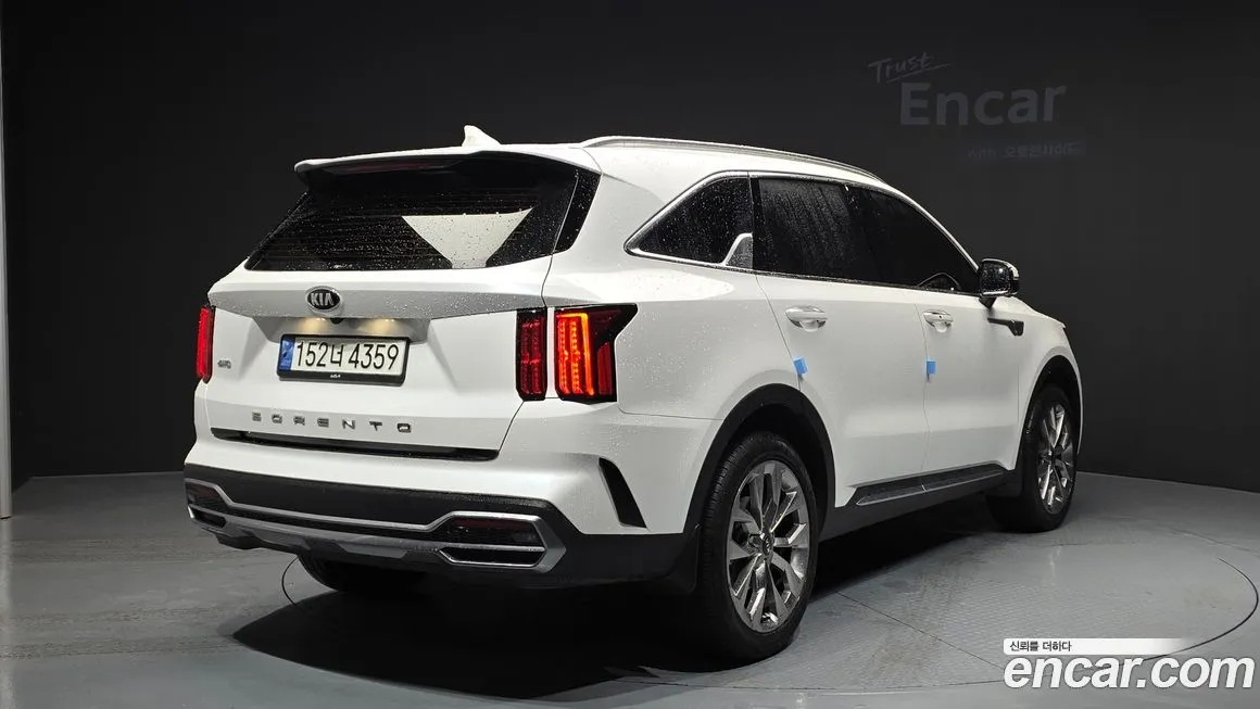 Kia Sorento — фото 4