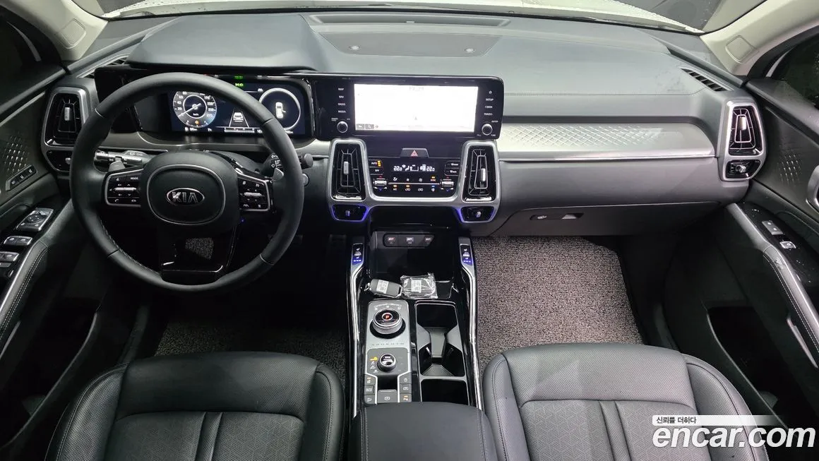 Kia Sorento — фото 8