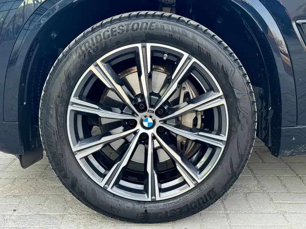 BMW X5 (Import) — фото 5