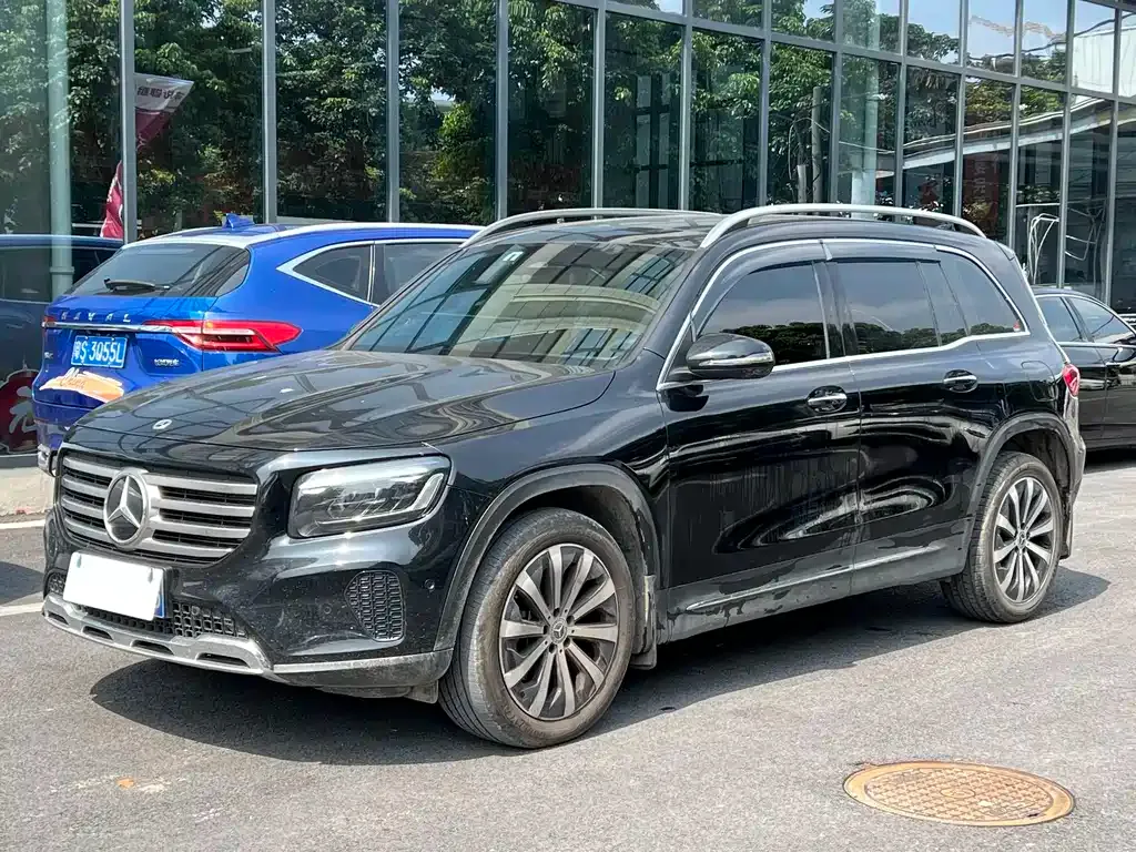 Mercedes-Benz GLB — фото 1