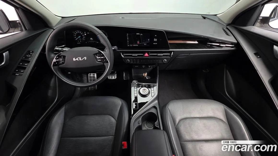 Kia Niro — фото 9