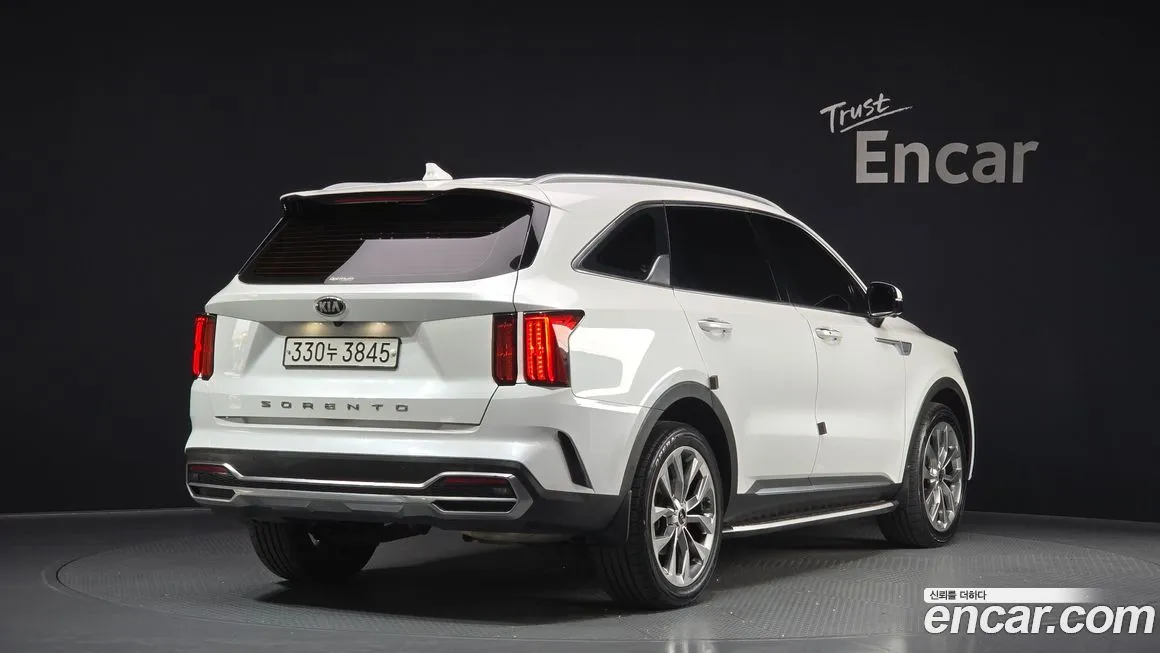 Kia Sorento — фото 5