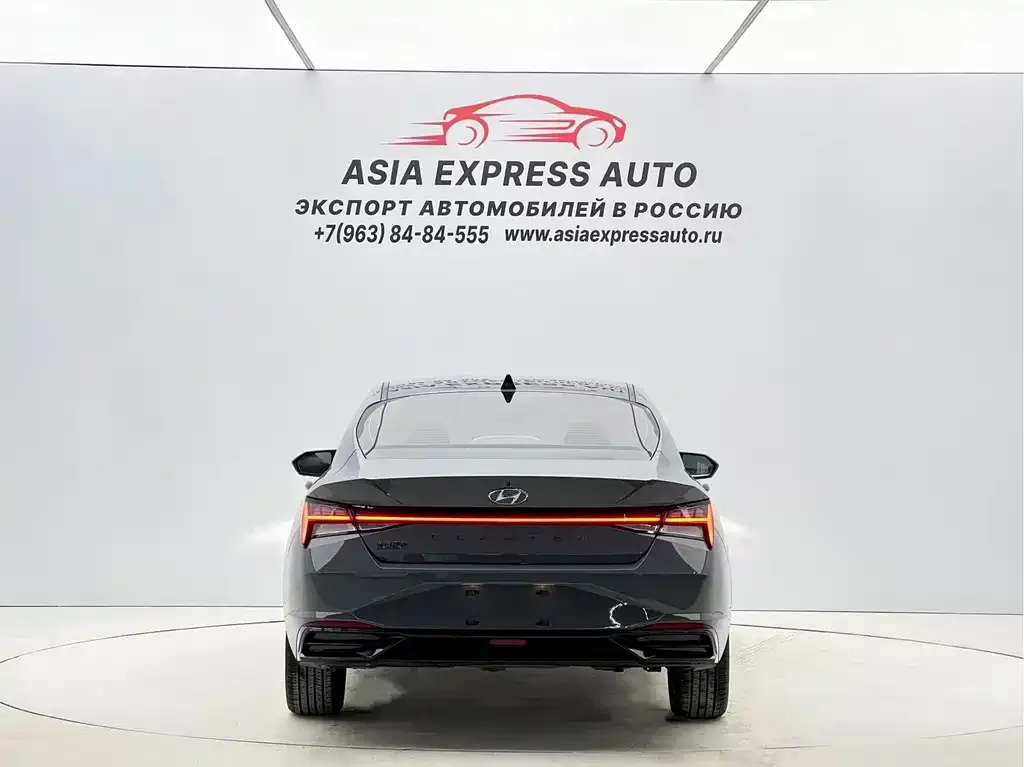 Hyundai Elantra — фото 5