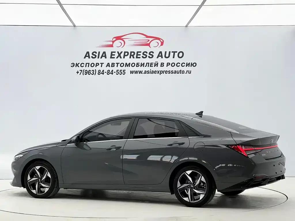 Hyundai Elantra — фото 8