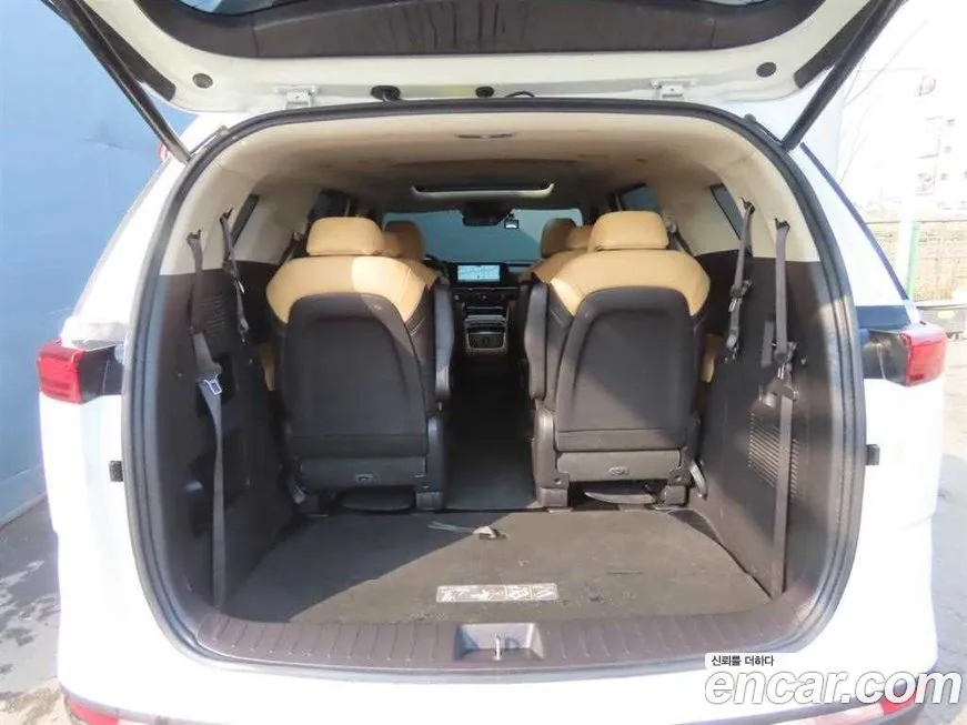 Kia Carnival — фото 2