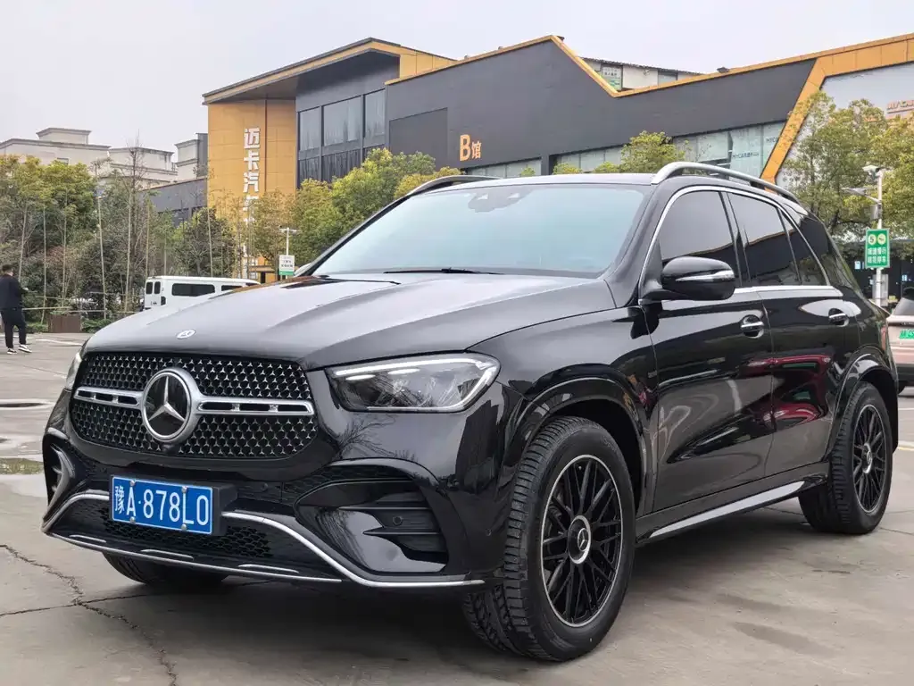 Mercedes-Benz GLE — фото 1