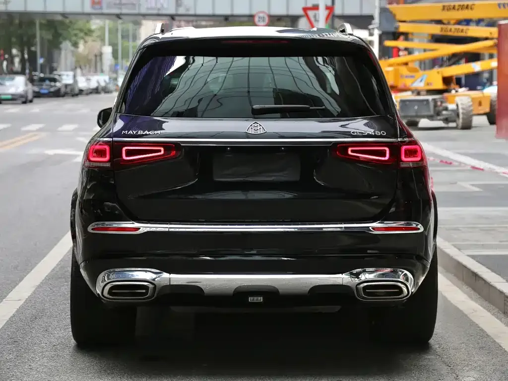 Mercedes-Benz GLS — фото 6