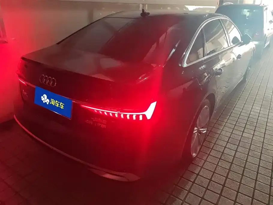 Audi A6L — фото 2