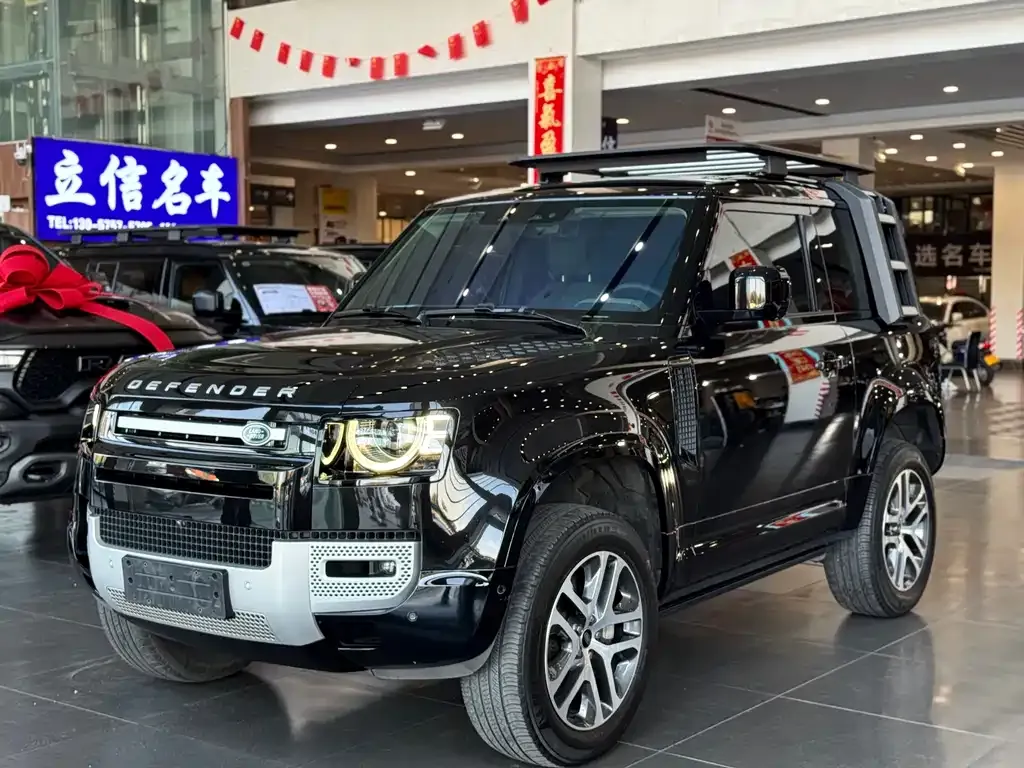 Land Rover Defender — фото 1