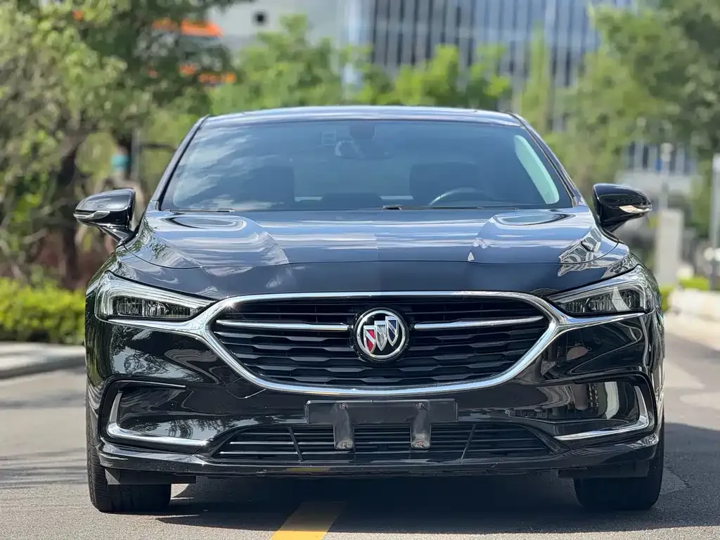 Buick LaCrosse — фото 6