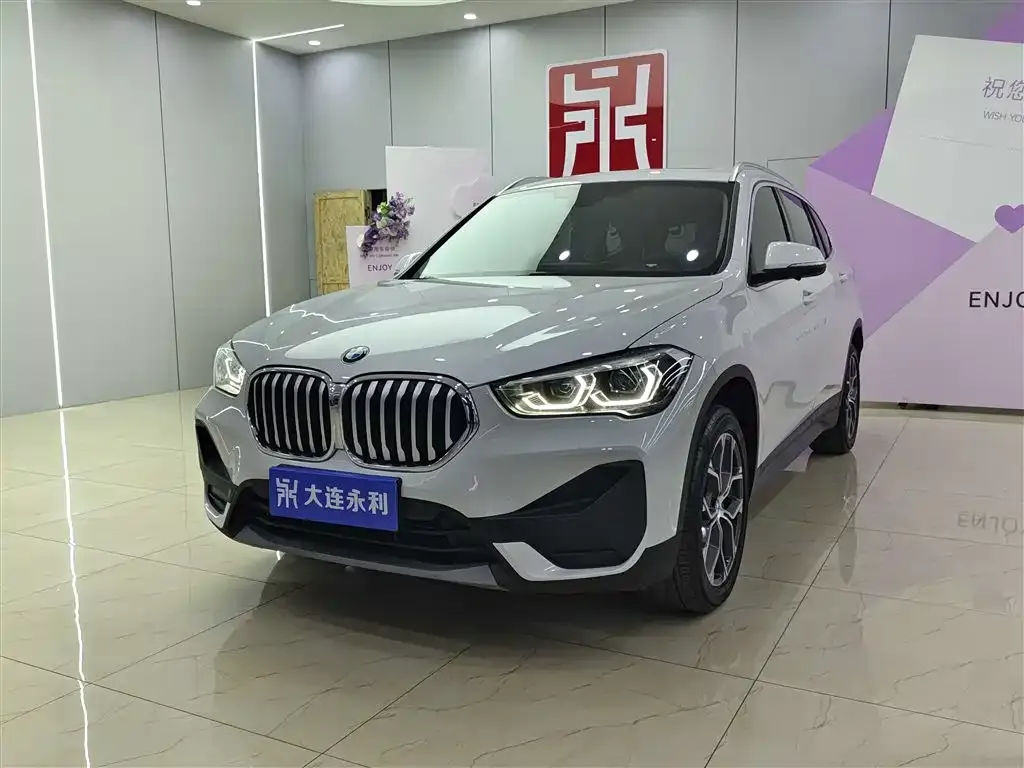 BMW X1 — фото 1