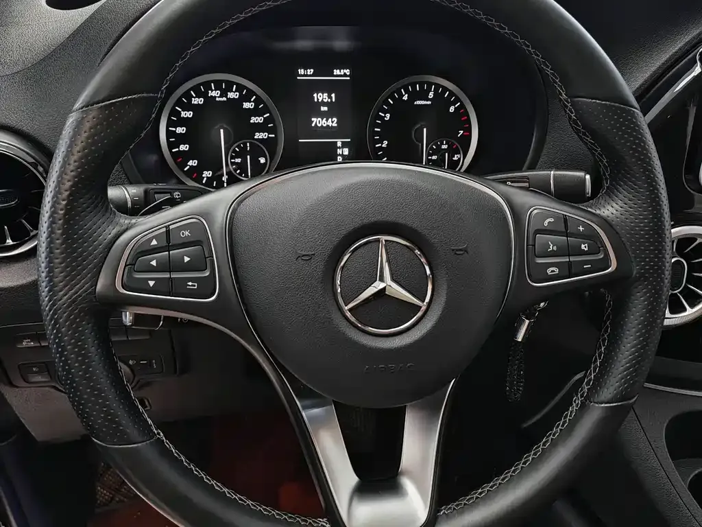Mercedes-Benz Vito — фото 9