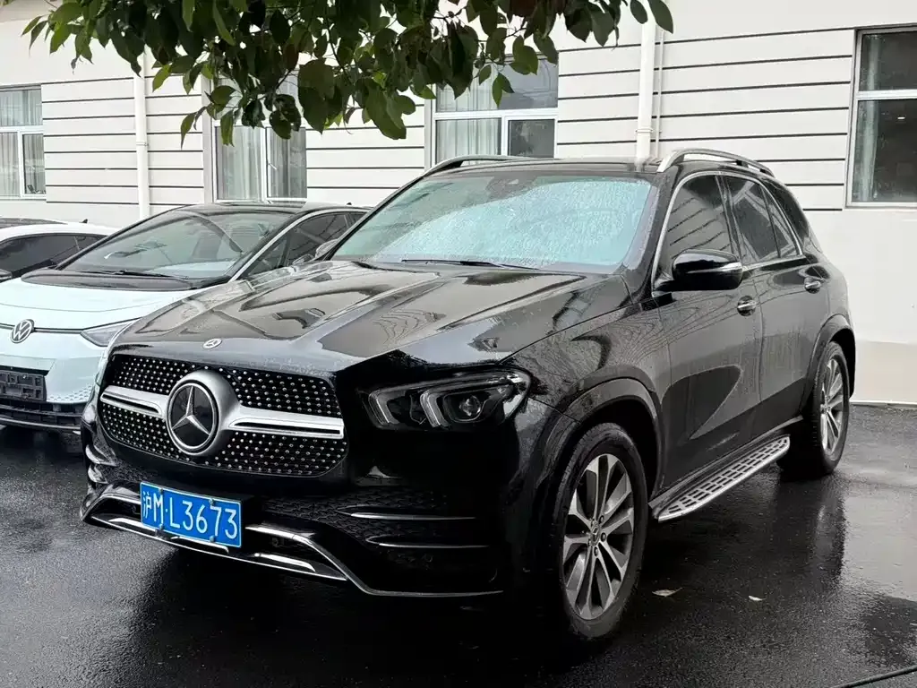 Mercedes-Benz GLE — фото 1
