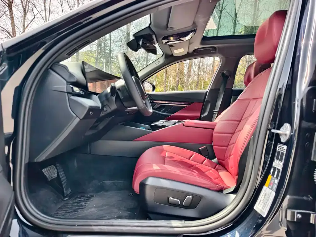 BMW i5 — фото 4