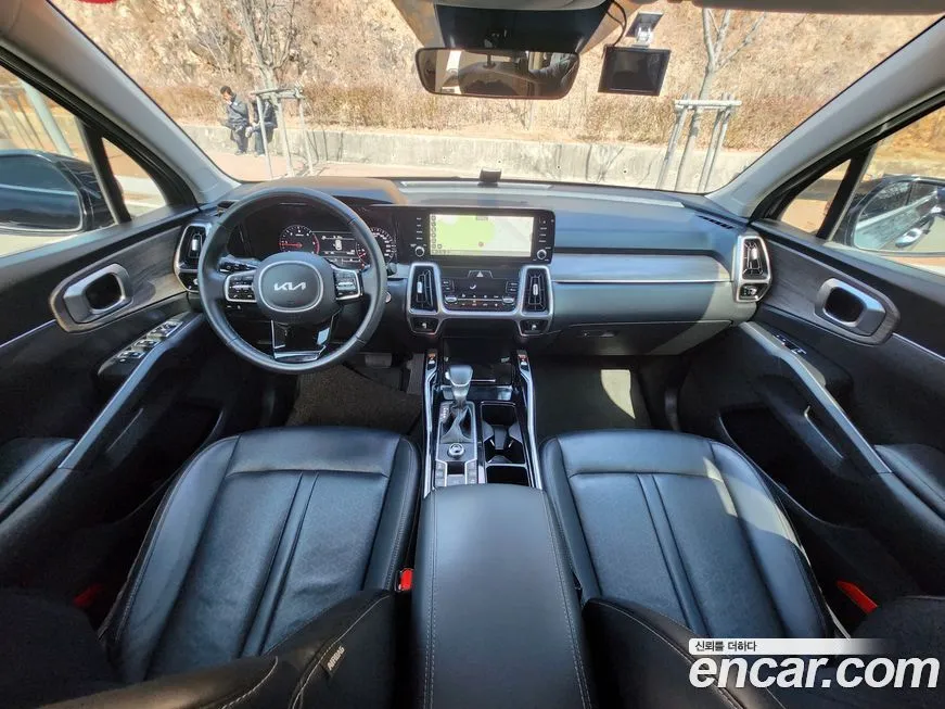 Kia Sorento — фото 6