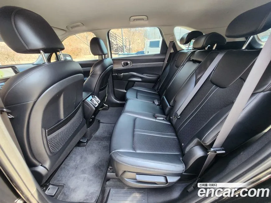 Kia Sorento — фото 8