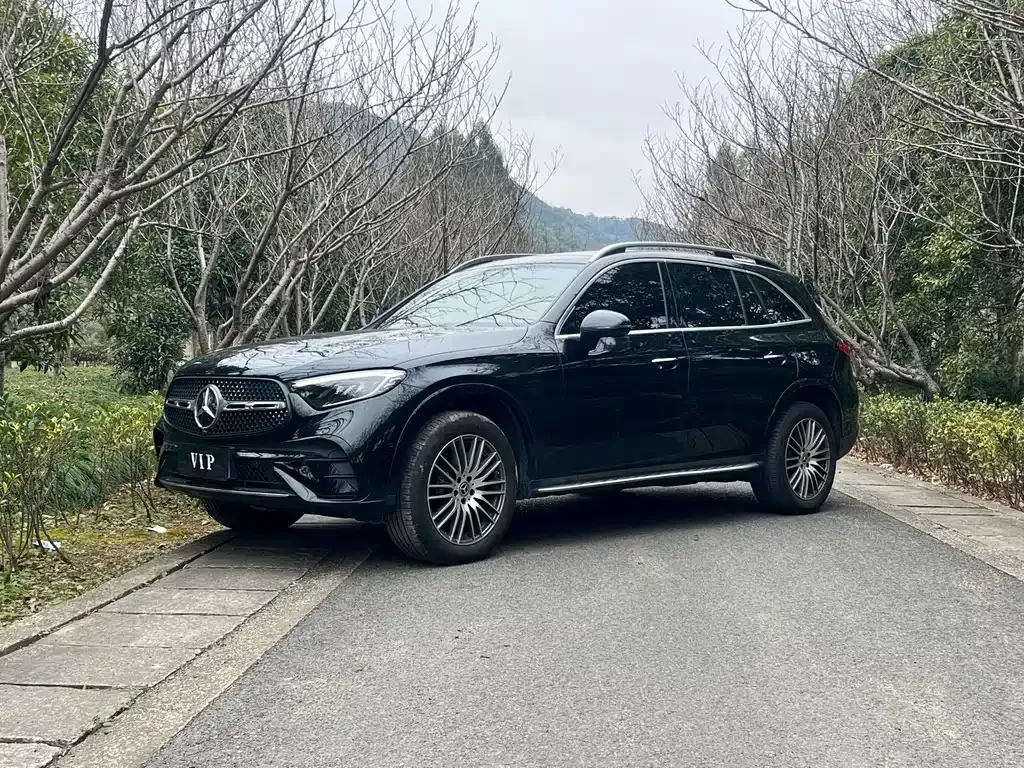 Mercedes-Benz GLC — фото 1