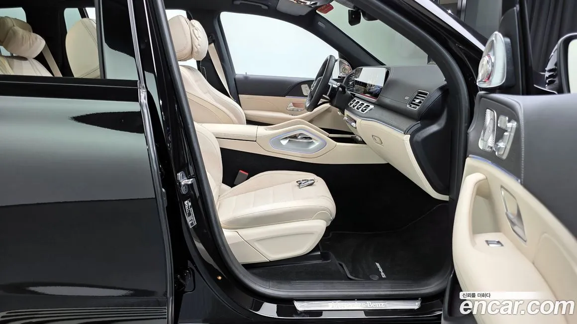 Mercedes-Benz GLS-Class — фото 10