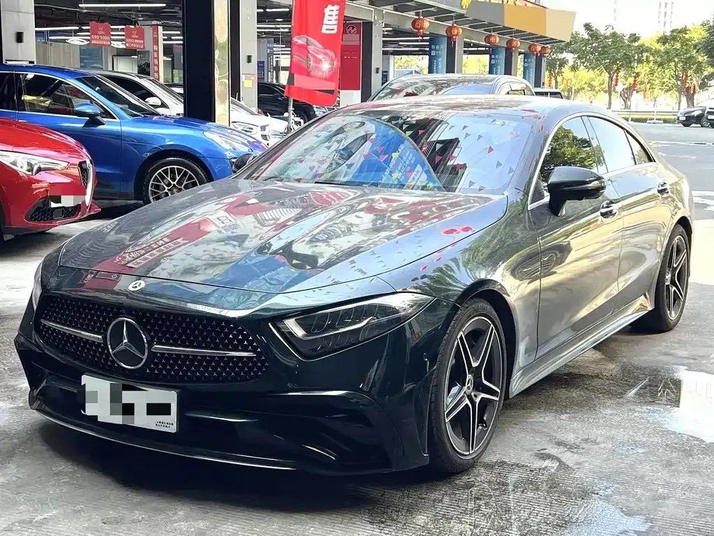 Mercedes-Benz CLS — фото 1