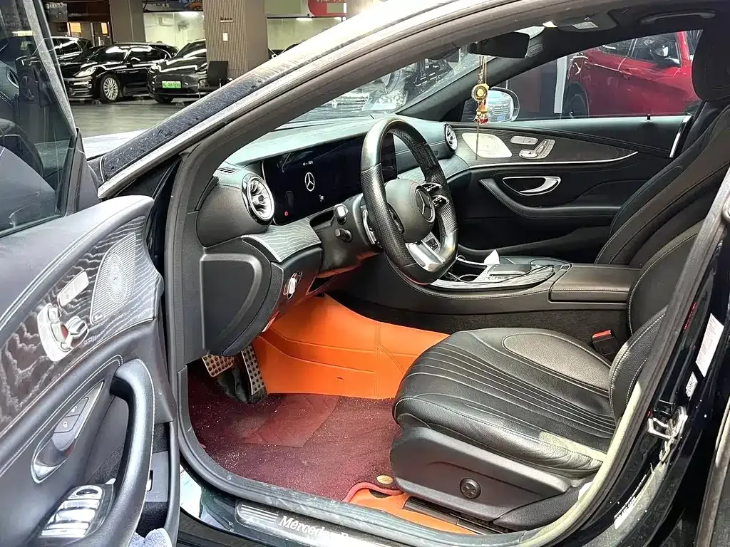 Mercedes-Benz CLS — фото 2