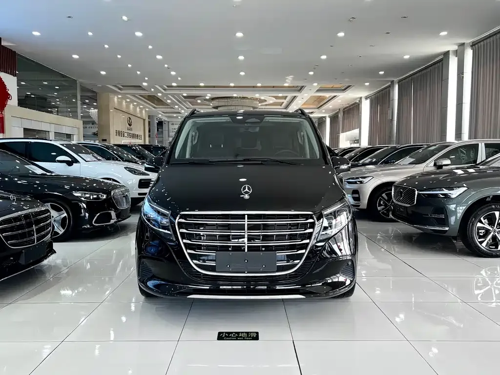 Mercedes-Benz V-Class — фото 4
