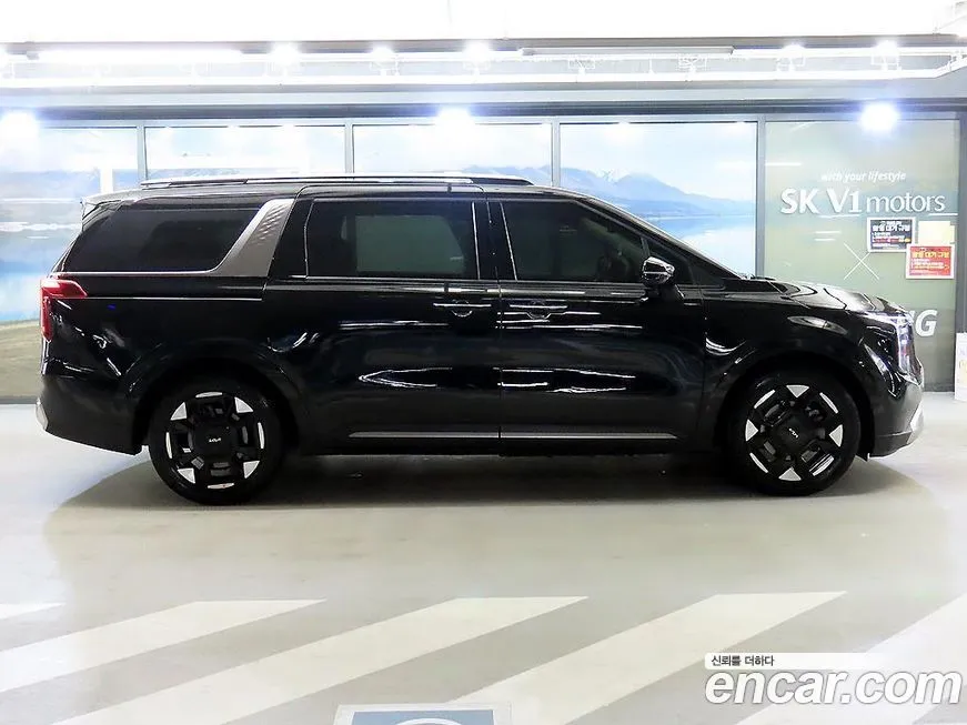 Kia Carnival — фото 2