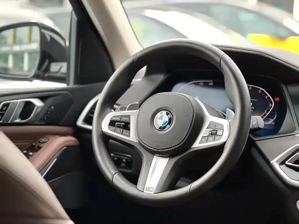 BMW X5 (Import) — фото 2