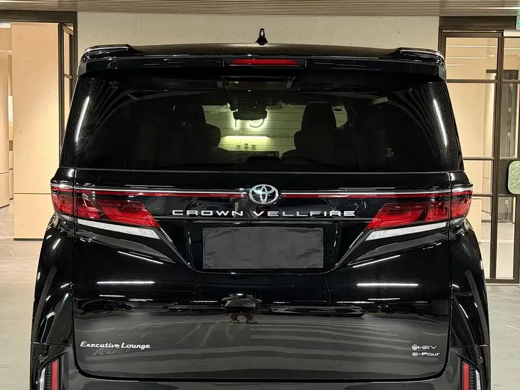 Toyota Vellfire — фото 9