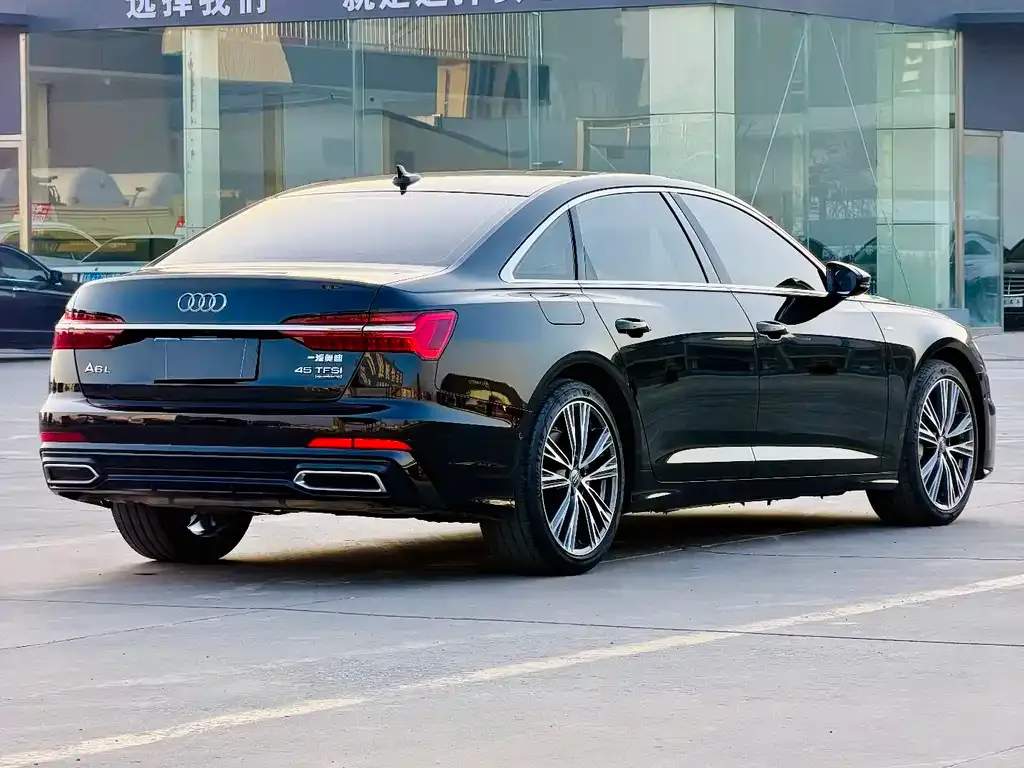 Audi A6L — фото 5