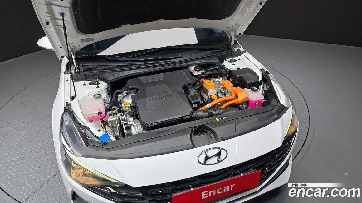 Hyundai AVANTE — фото 3