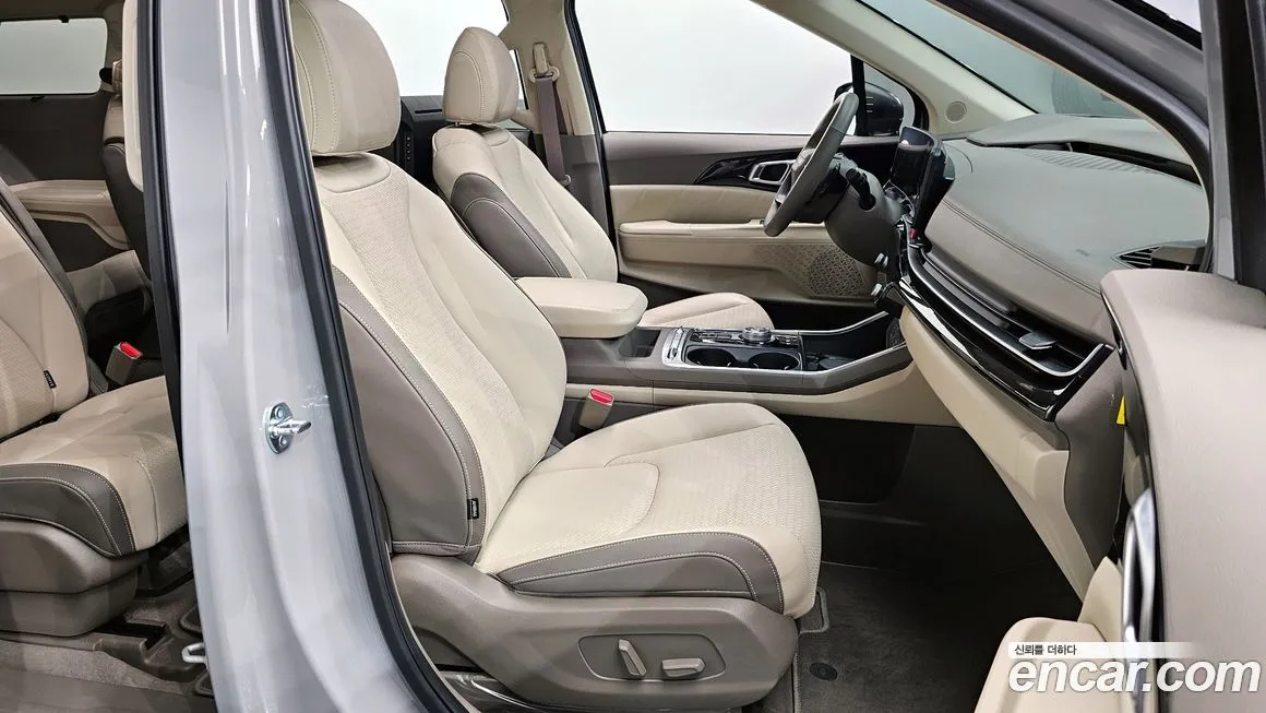 Kia Carnival — фото 3