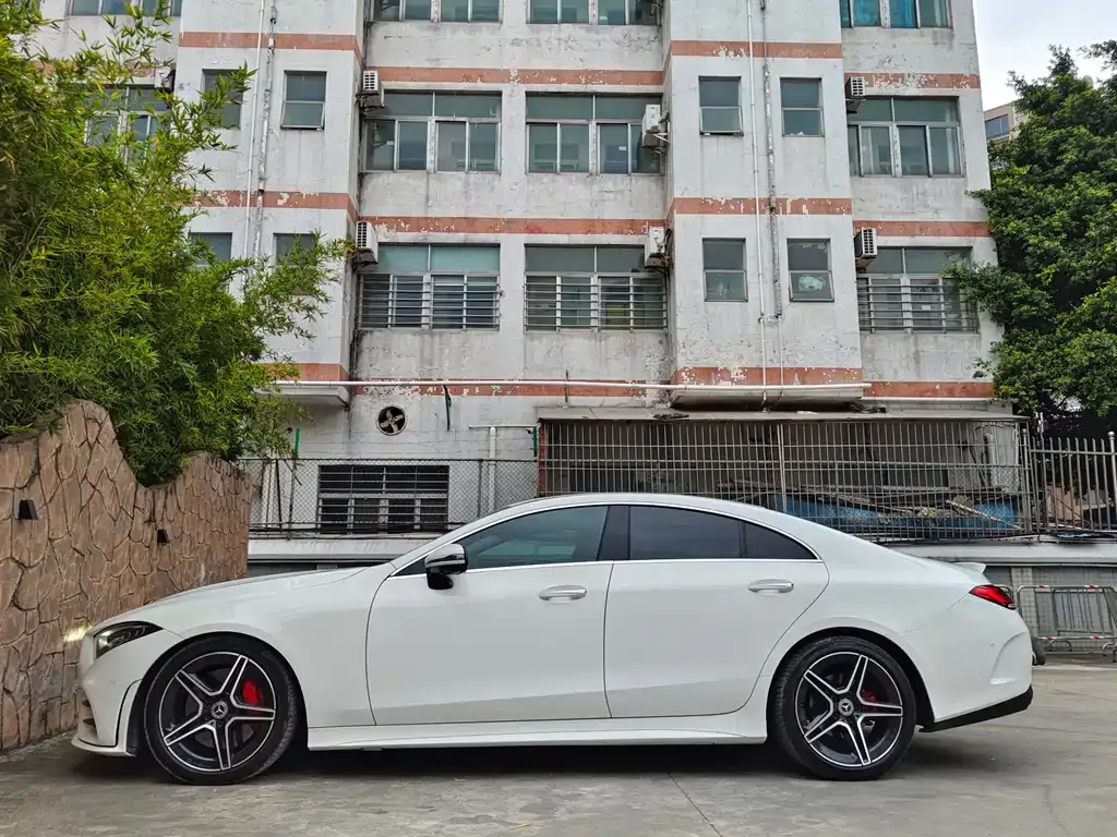 Mercedes-Benz CLS — фото 9