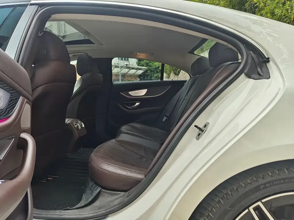 Mercedes-Benz CLS — фото 3