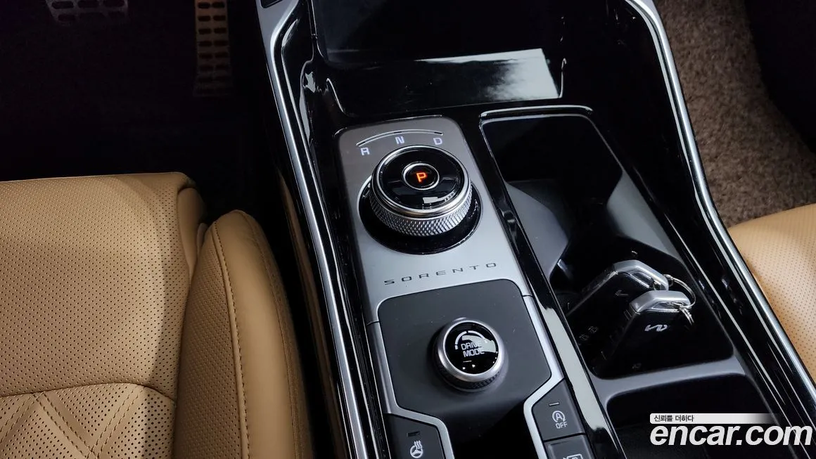 Kia Sorento — фото 10