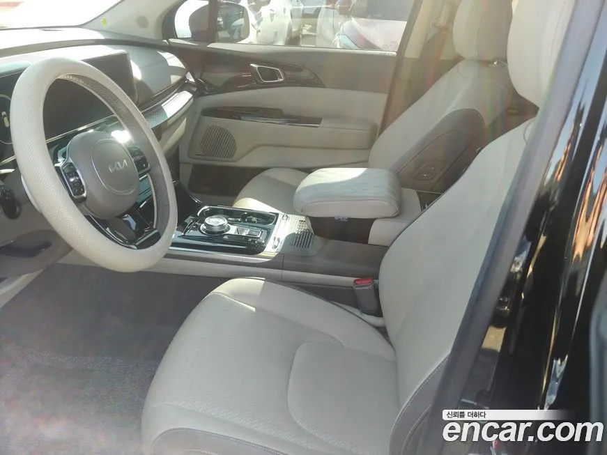 Kia Carnival — фото 2