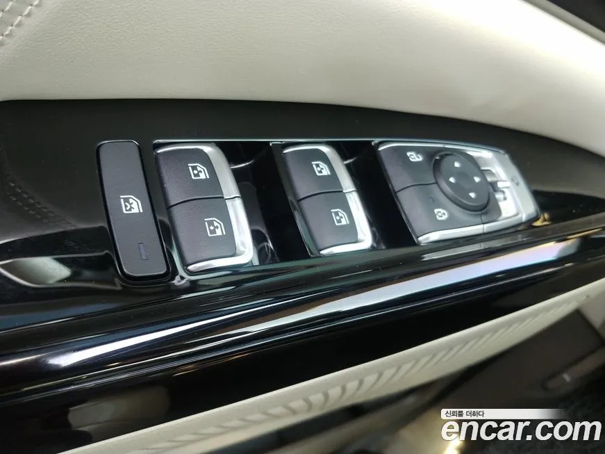 Kia Carnival — фото 4