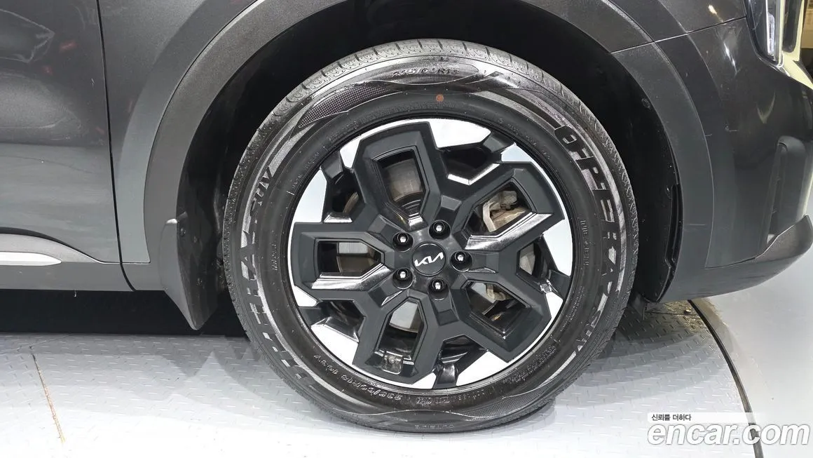 Kia Sorento — фото 10