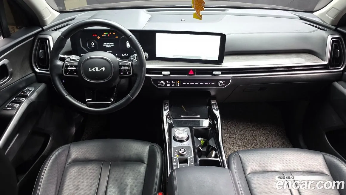 Kia Sorento — фото 9