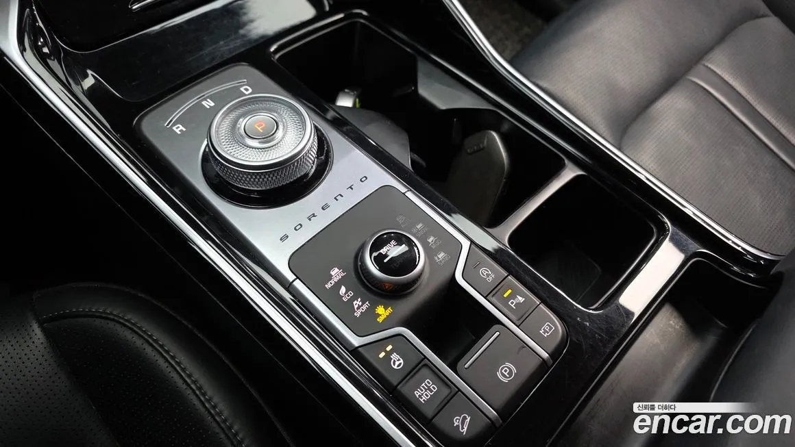 Kia Sorento — фото 8